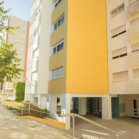 Vista Rio Apartment Lisbon