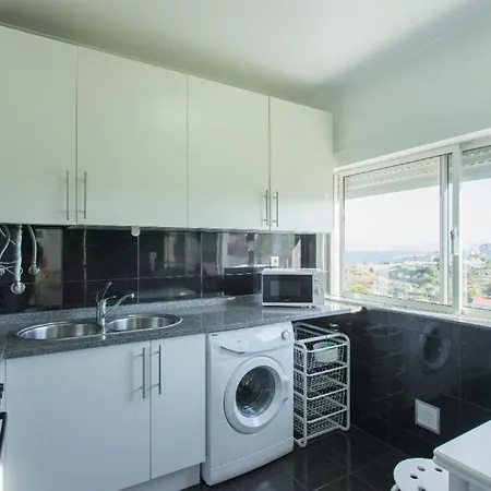 Vista Rio Apartment Lisbon